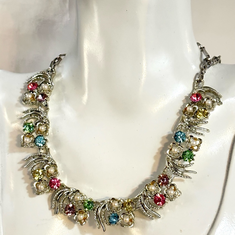 Stunning Coro vintage treasure complete set from the 1950s.